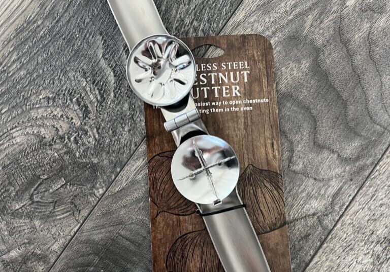 Chestnut cutter tool for easy scoring and cracking